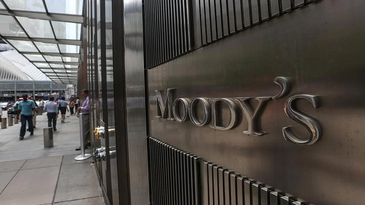 Moody’s, Türkiye’nin kredi notunu yükseltti