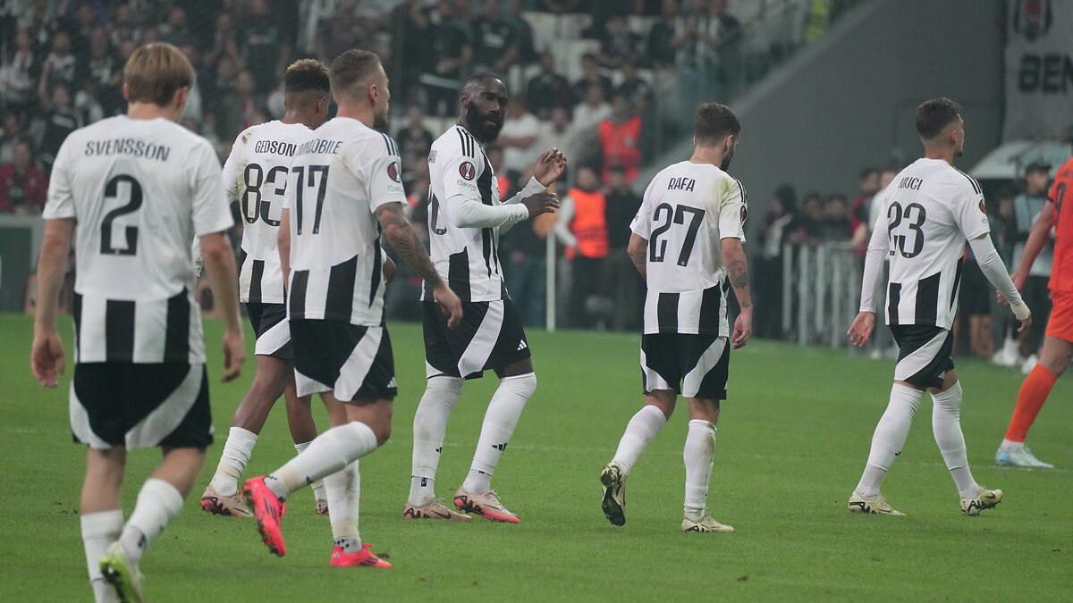 Avrupa’da dökülen Beşiktaş, Süper Lig’de rekor peşinde